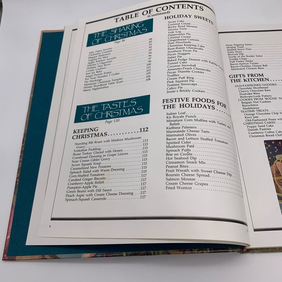 THE SPIRIT OF CHRISTMAS: Lesure Arts Presents Creative Holiday Ideas (Book #3) - Picture 8 of 16